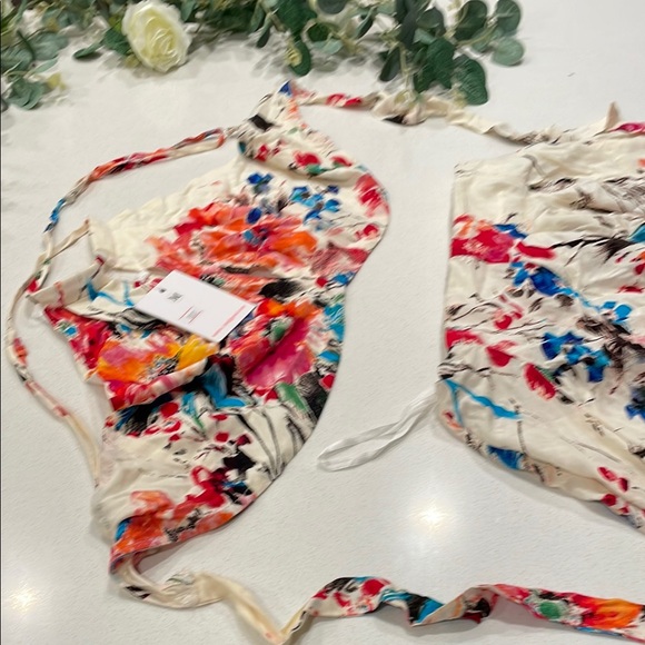 Floral Two-Piece Set - Picture 3 of 9